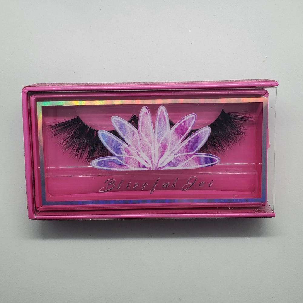 **SOLD** Lashes - Picture 6 of 7